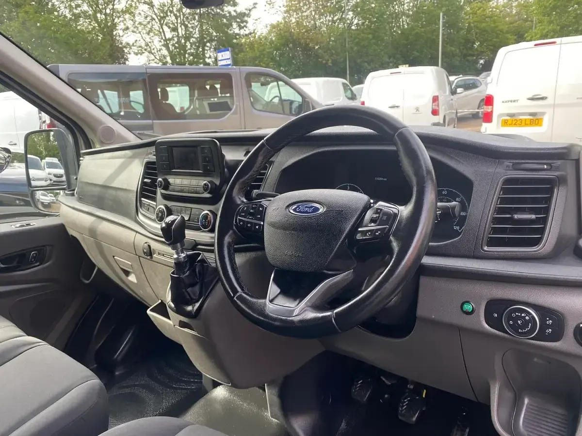 Used Ford Transit 130 HP (95 kW) 2022 White Van