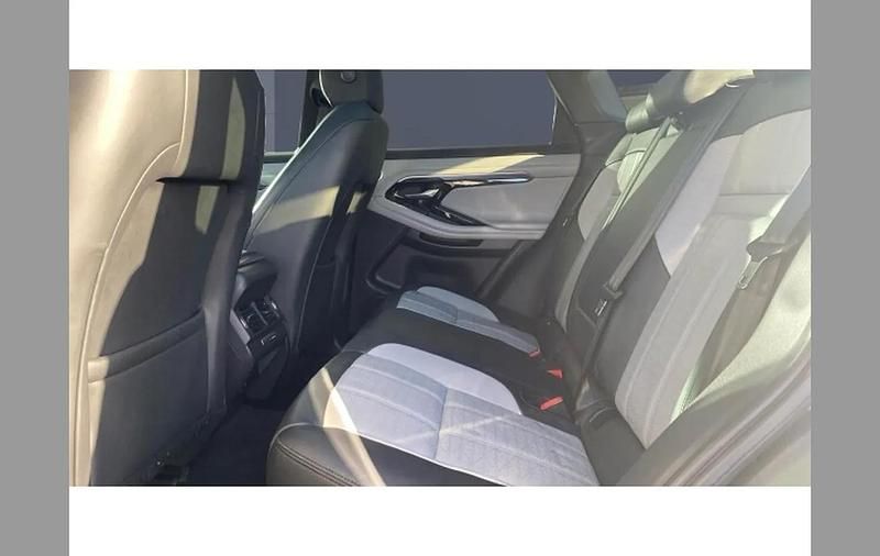 Used Land Rover Range Rover evoque HSE Dynamic 180 HP (132 kW) 2019 Silver SUV