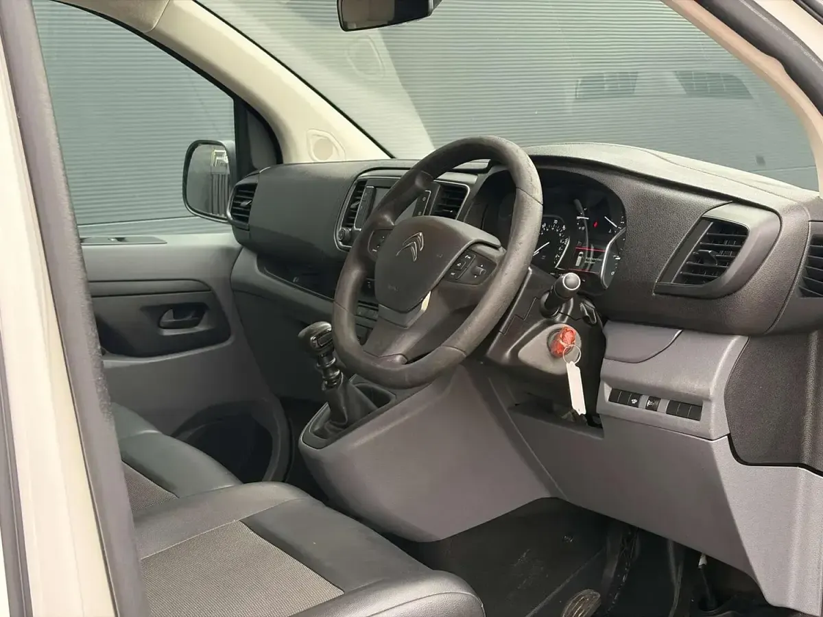 Used Citroën Dispatch 2021 White MPV