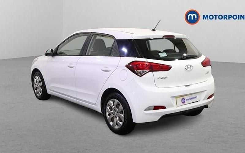 Used Hyundai i20 75 HP (55 kW) 2018 Hatchback