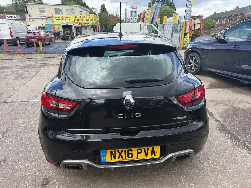 Used Renault Clio 200 HP (147 kW) 2016 Black Hatchback
