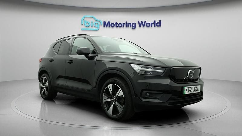 Black Used 2021 Volvo XC40 R-Design SUV | £21,000 (Fair price) - Image 1/4