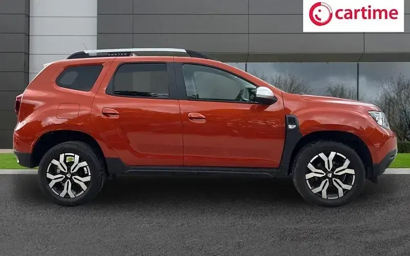 Used Dacia Duster Prestige 150 HP (110 kW) 2022 Orange SUV