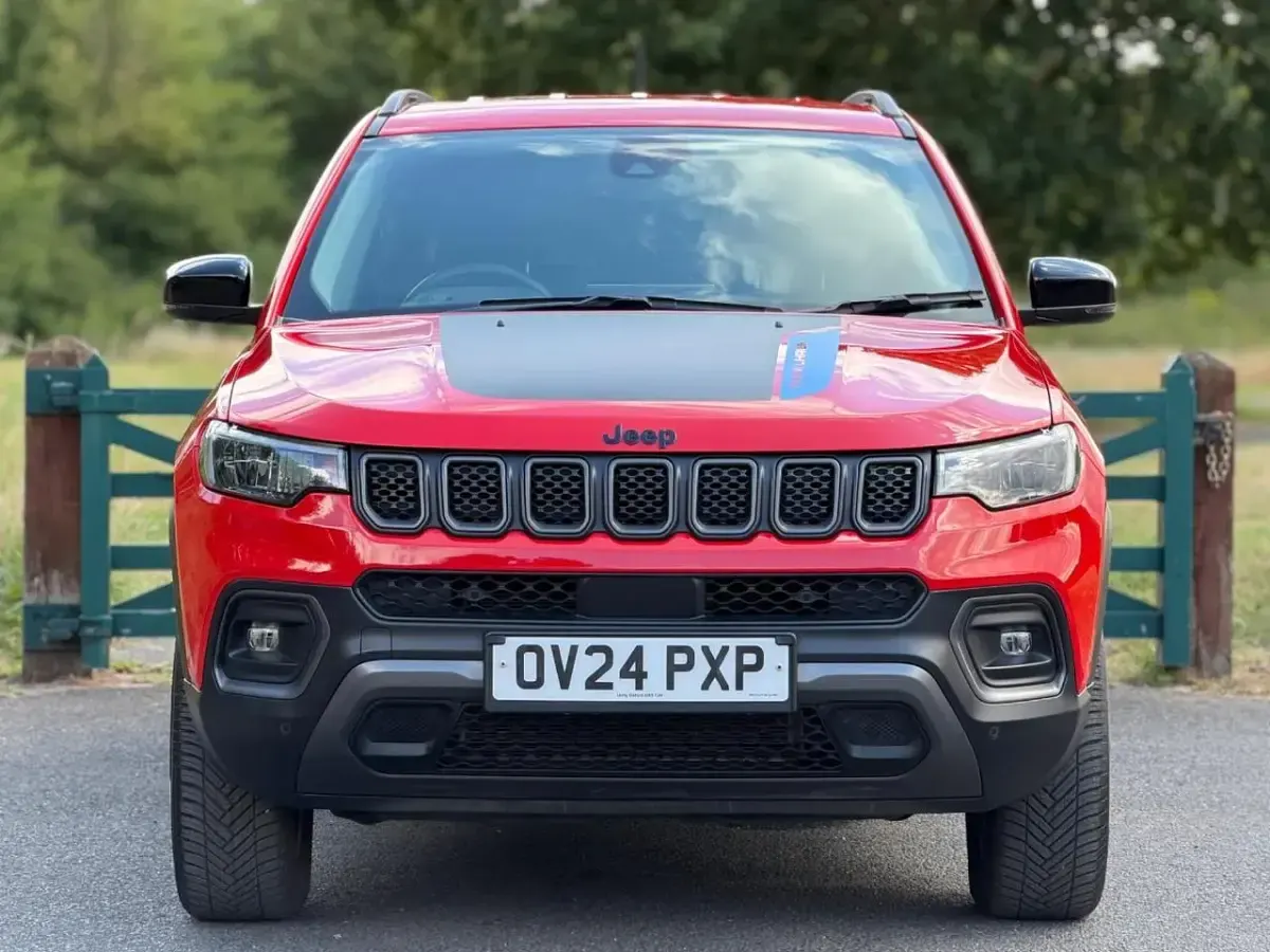 Used Jeep Compass Trailhawk 237 HP (174 kW) 2024 Red SUV