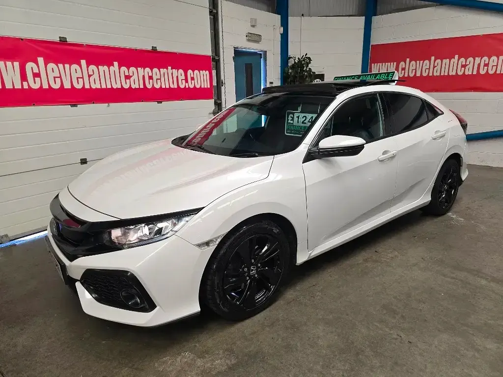 Used Honda Civic EX 120 HP (88 kW) 2019 White Hatchback