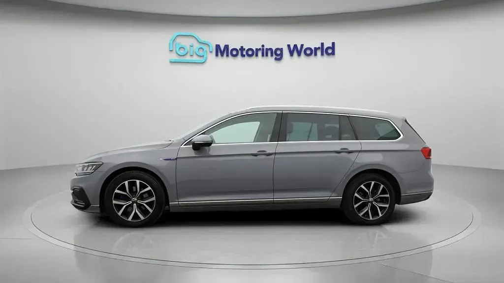 Usado VW Passat GTE 218 HP (160 kW) 2022 Cinzento Carrinha