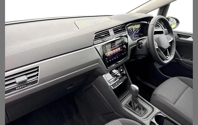 New VW Touran Match 150 HP (110 kW) 2025 Black MPV