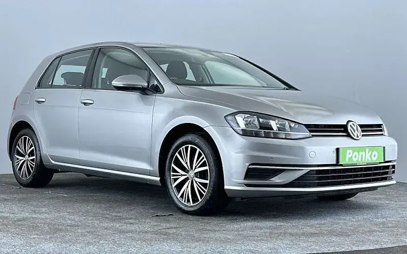 Used VW Golf VII SE 125 HP (91 kW) 2017 Hatchback