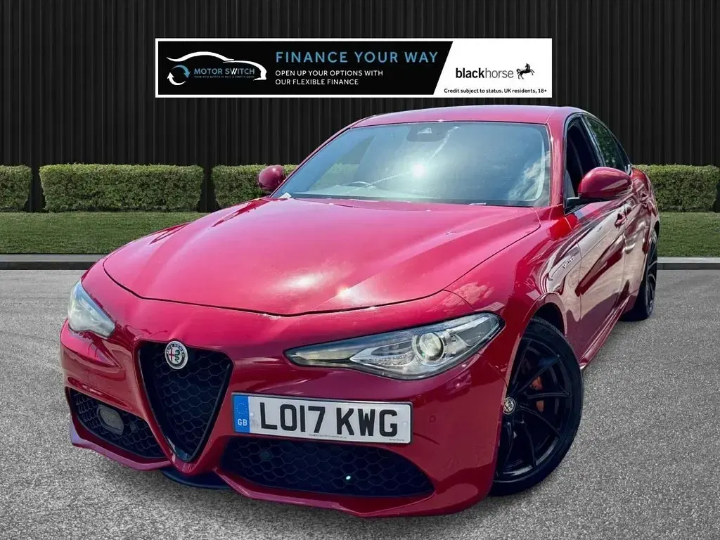 Used Alfa Romeo Giulia Saloon Veloce 280 HP (205 kW) 2017 Red Sedan
