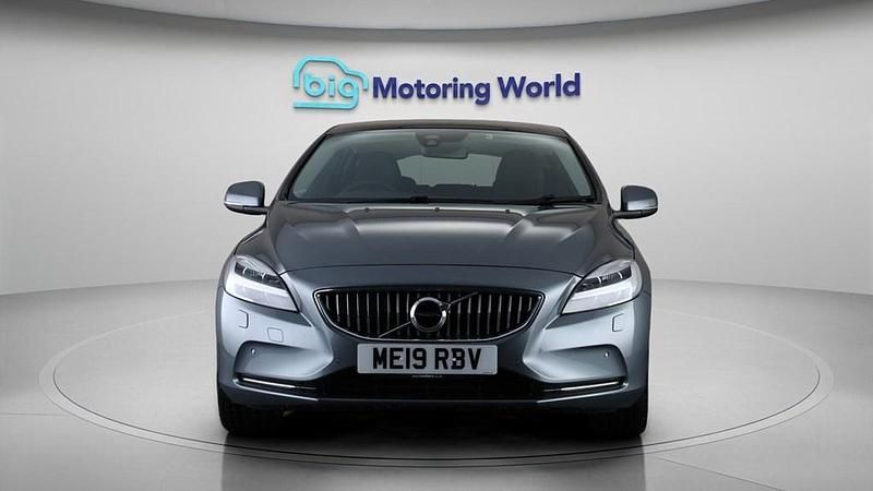 Used Volvo V40 Inscription 152 HP (111 kW) 2019 Grey Hatchback