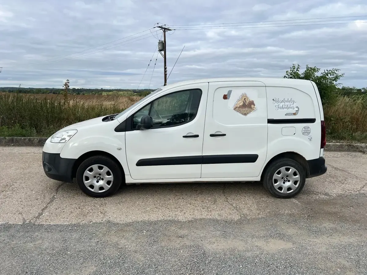 Used Peugeot Partner S 2014 White MPV