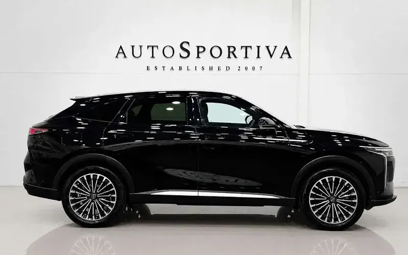 Used Omoda 9 537 HP (394 kW) 2025 Black SUV