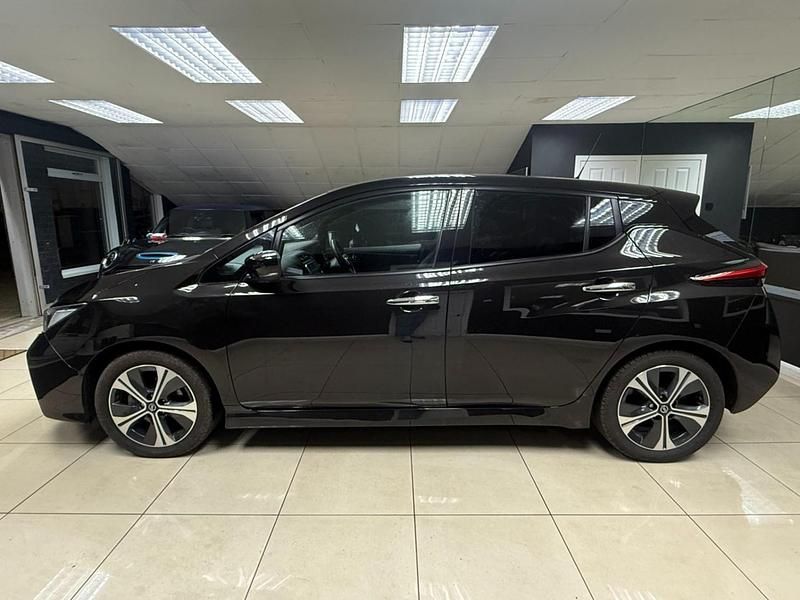 Used Nissan Leaf N-Connecta 110 kW (150 HP) 2021 Black Hatchback