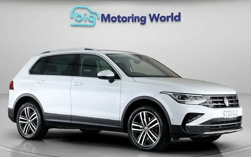 Used VW Tiguan Elegance 245 HP (180 kW) 2023 SUV