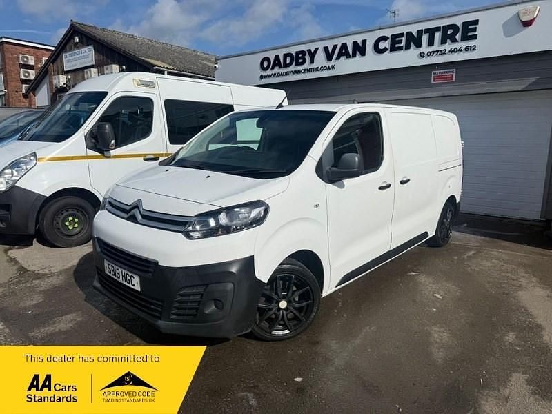 Używany Citroën Dispatch 2019 Biały Minivan