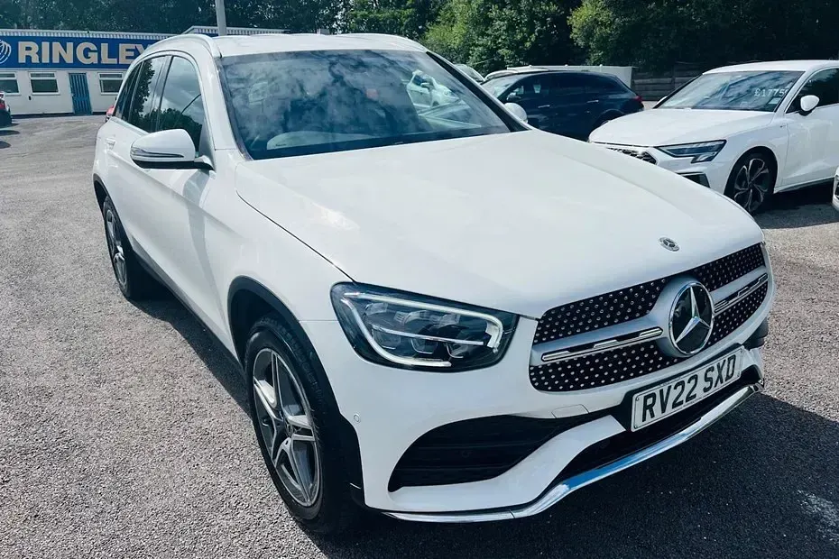Used Mercedes GLC300e AMG line 2022 White SUV