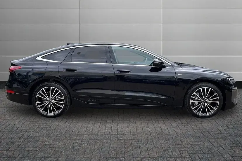 New Audi A6 e-tron S-Line 269 kW (367 HP) 2026 Black Hatchback