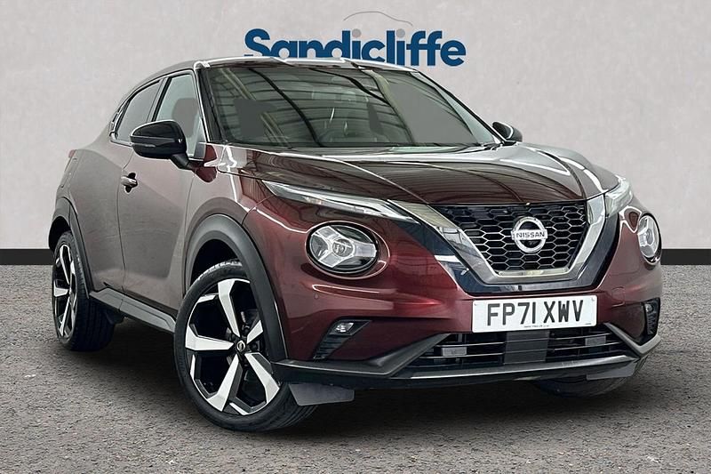 Red Used 2021 Nissan Juke Tekna SUV | £15,221 (Fair price) - Image 1/4
