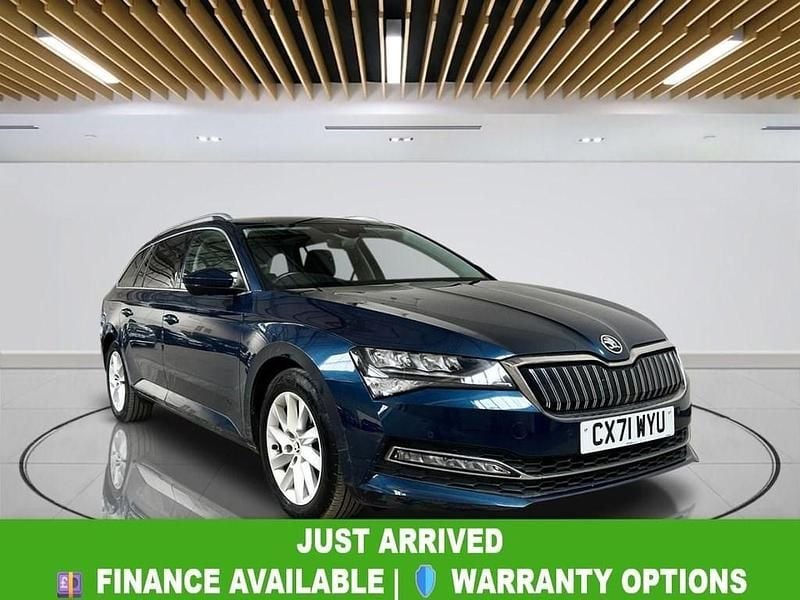 Used Skoda Superb SE Technology 218 HP (160 kW) 2021 Blue Estate