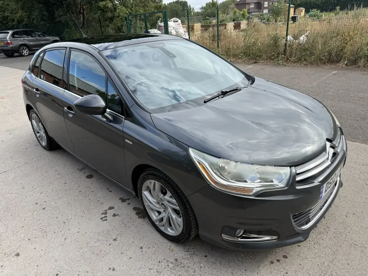 Used Citroën C4 Exclusive 110 HP (80 kW) 2012 Grey Hatchback