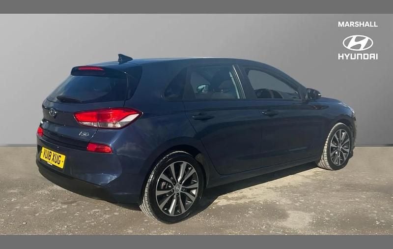 Used Hyundai i30 SE 138 HP (101 kW) 2018 Blue Hatchback