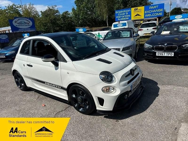 White Used 2017 Fiat 500 Hatchback | £7,775 (A bit pricey) - Image 1/4