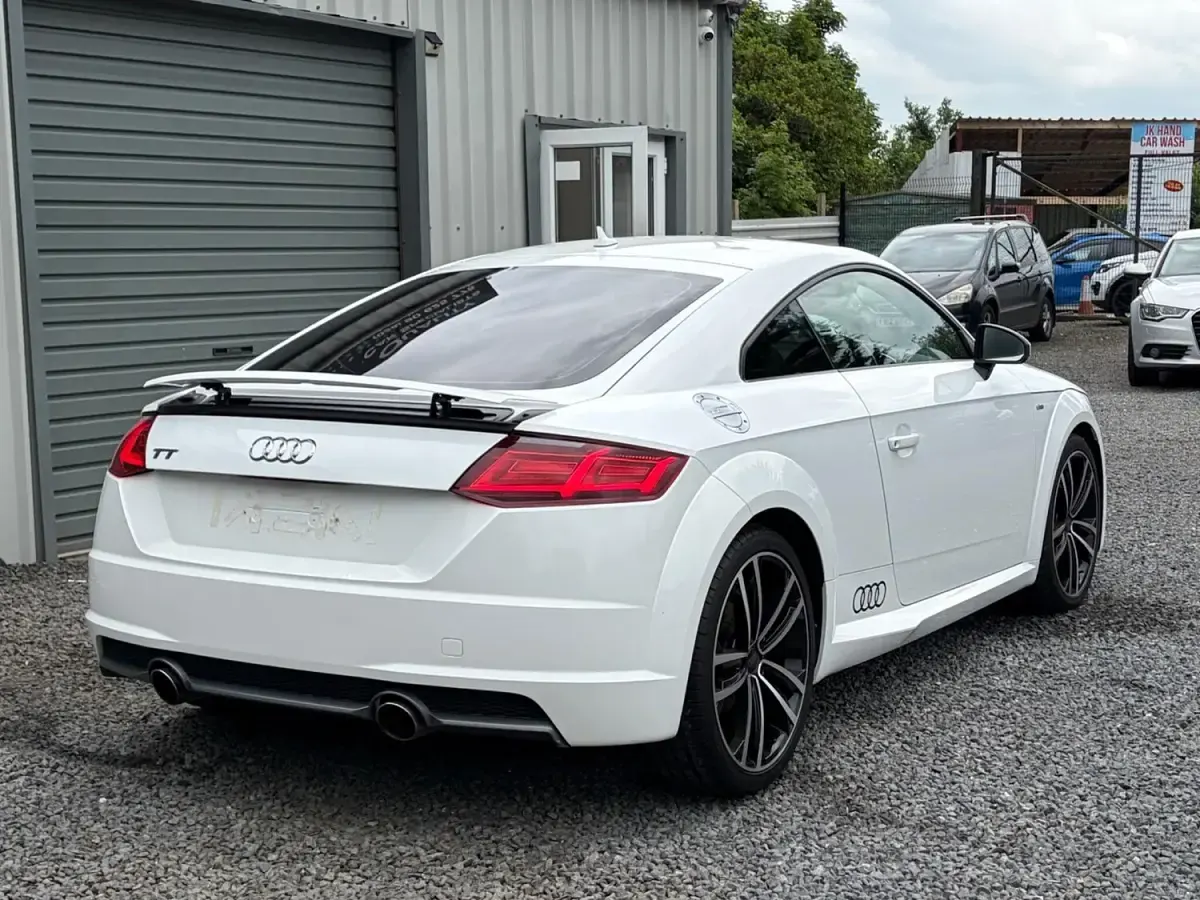Used Audi TT S-Line 180 HP (132 kW) 2016 White Coupe