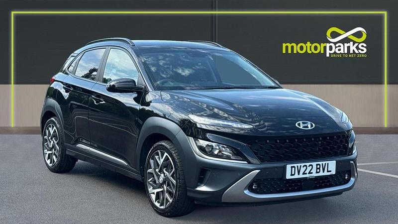 Phantom black metallic Used 2022 Hyundai Kona Premium SUV | £15,500 (Good price) - Image 1/4