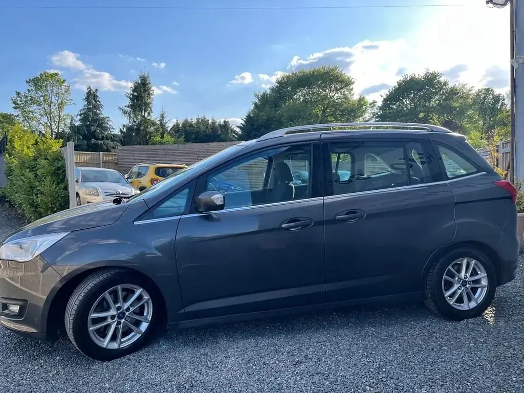 Usado Ford Grand C-Max Zetec 125 HP (91 kW) 2016 Cinzento Monovolume