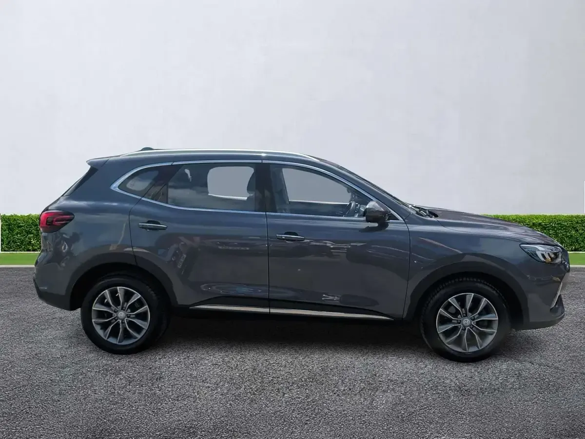 Used MG HS SE 162 HP (119 kW) 2023 Grey SUV