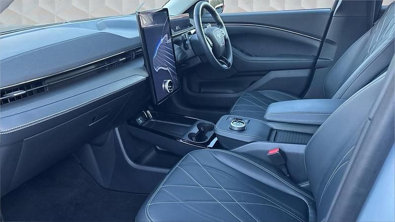 Usado Ford Mustang Mach-E Select 193 kW (263 HP) 2025 Cinzento SUV