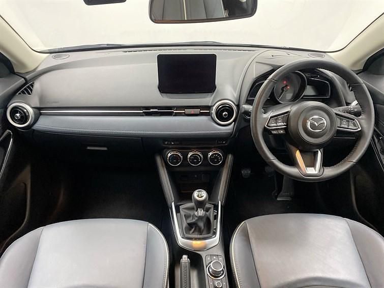 Używany Mazda 2 Inclusive 2022 Niebieski Hatchback