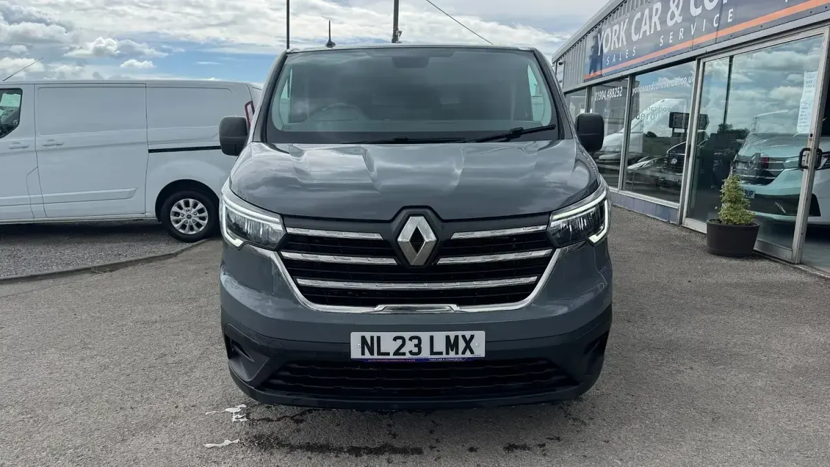 Used Renault Trafic Business 2023 Grey