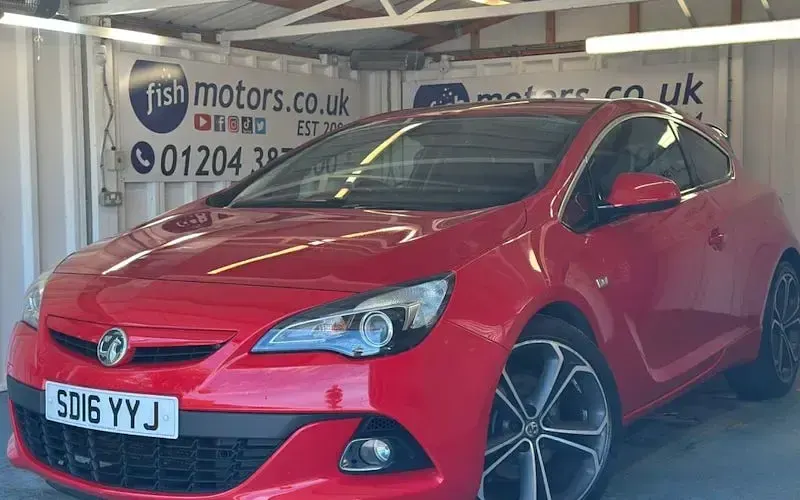 Used Vauxhall Astra GTC Edition 140 HP (102 kW) 2015 Coupe