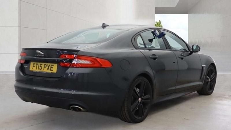 Used Jaguar XF R-Sport 200 HP (147 kW) 2015 Black Sedan