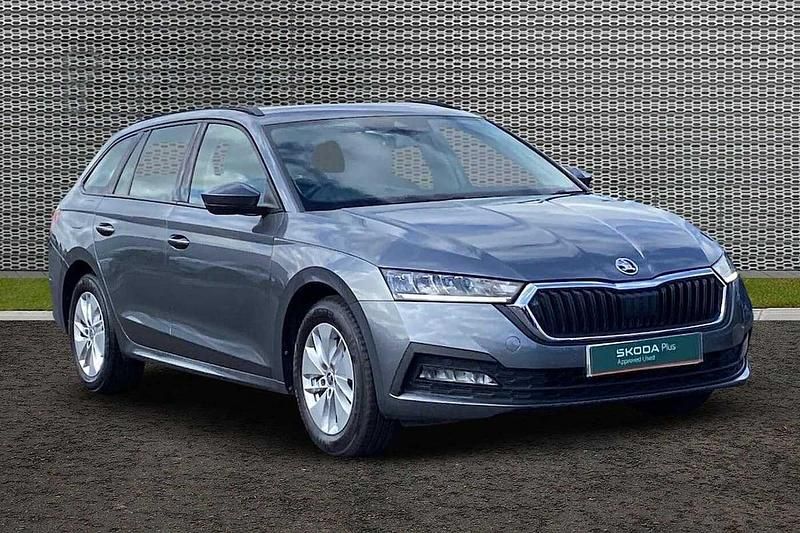 Graphite grey metallic Used 2022 Skoda Octavia SE Technology Estate | £15,963 (Fair price) - Image 1/4