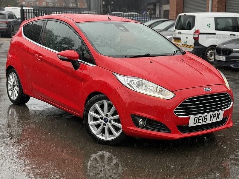 Used Ford Fiesta Titanium 2016 Red Hatchback