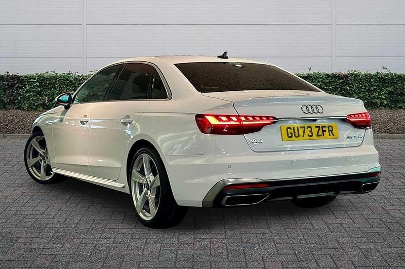 Used Audi A4 S-Line 147 HP (108 kW) 2023 White Sedan
