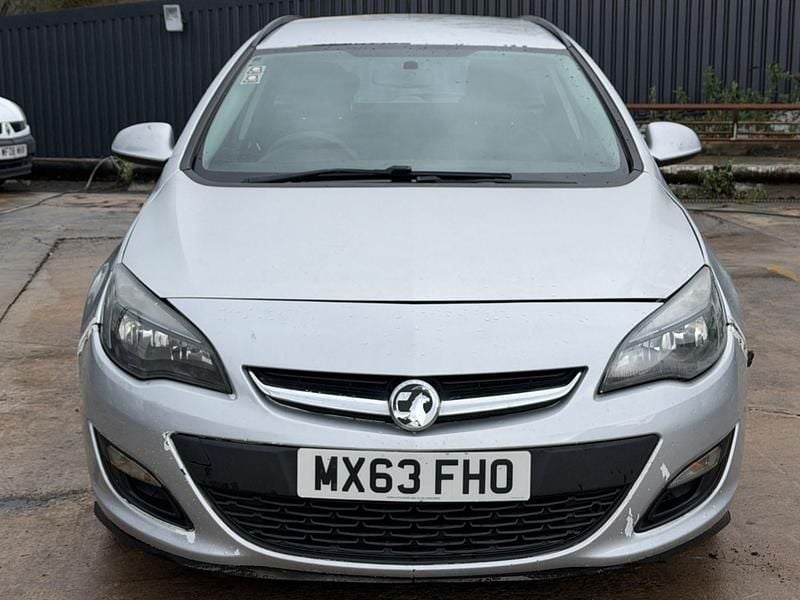 Used Vauxhall Astra 2013 Silver Estate