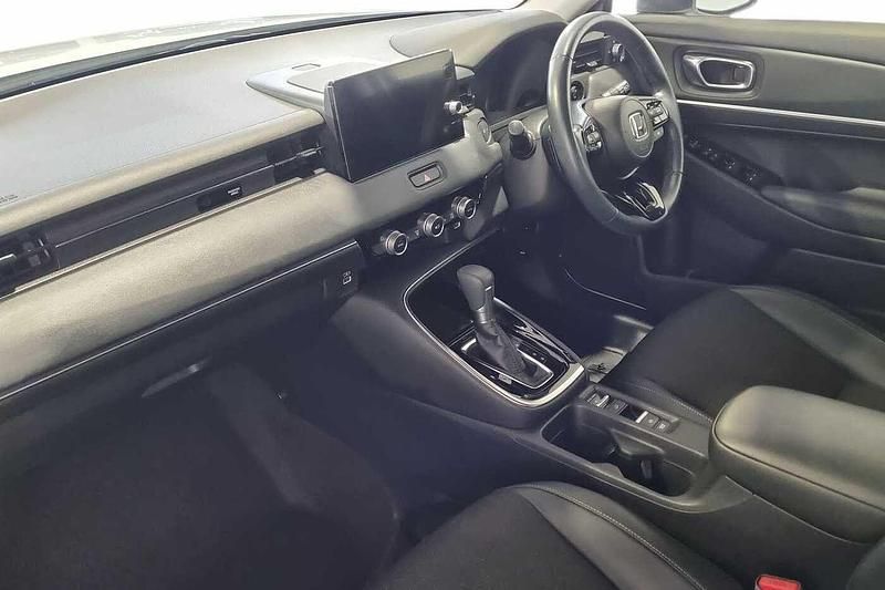 Used Honda HR-V Advance 131 HP (96 kW) 2022 White SUV