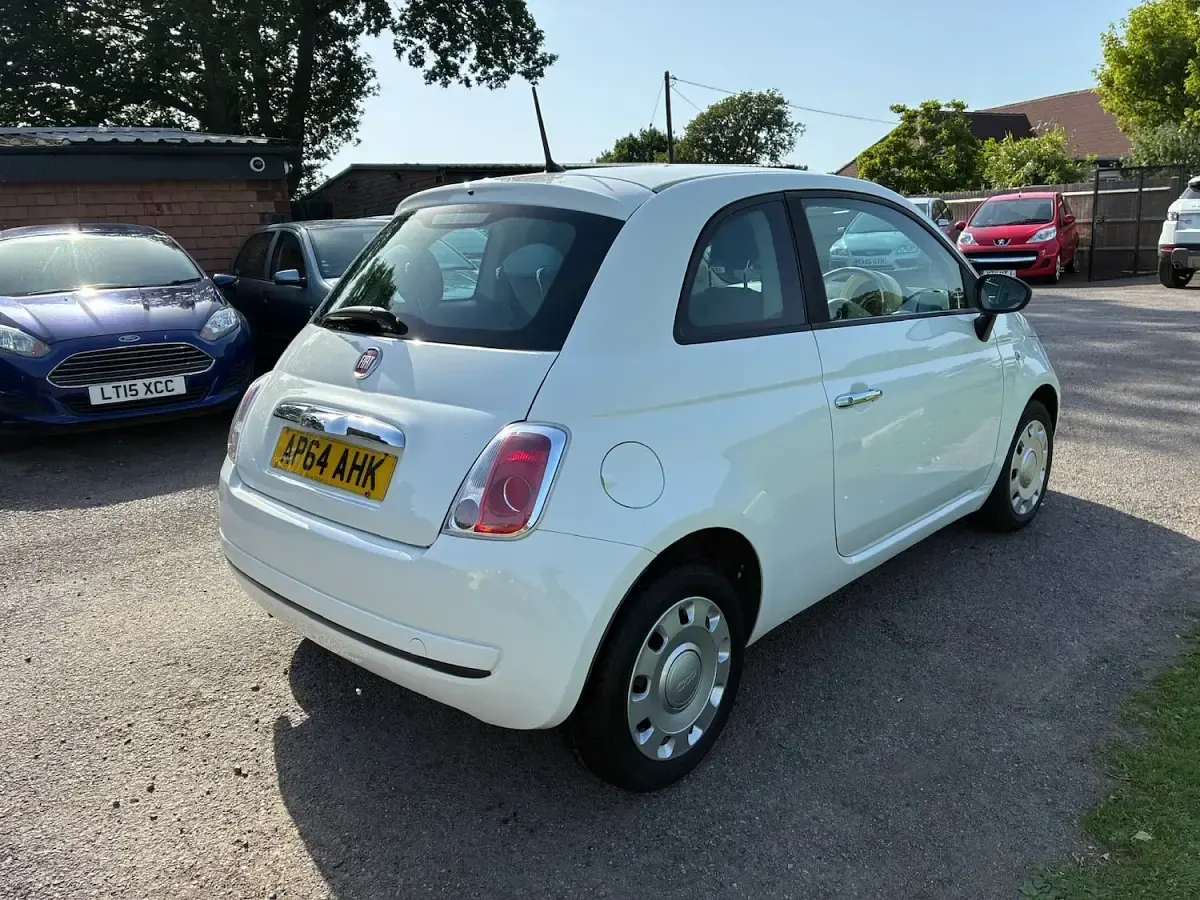 Used Fiat 500 Pop 69 HP (50 kW) 2015 White Hatchback