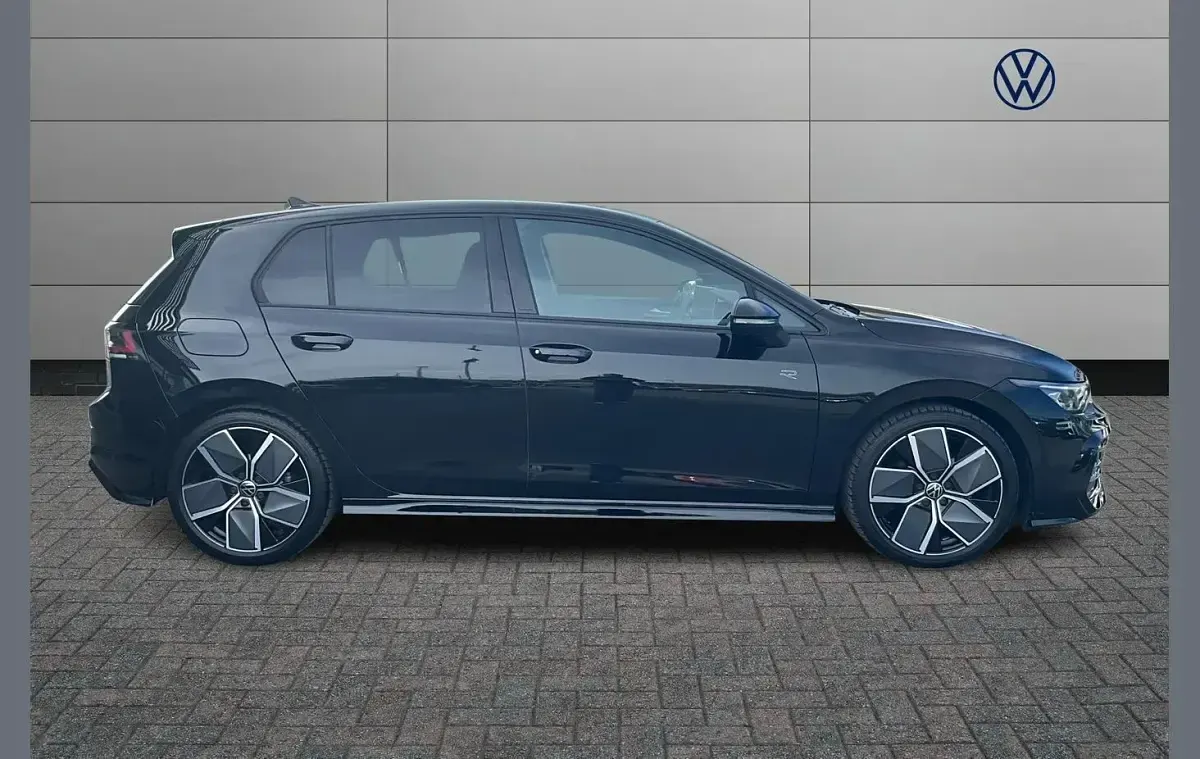 Used VW Golf VIII Black Edition 147 HP (108 kW) 2025 Black Hatchback