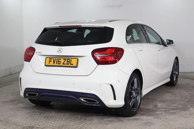 Used Mercedes A180 AMG line 122 HP (89 kW) 2016 White Hatchback