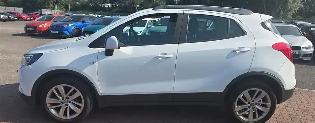 Used Vauxhall Mokka X Design Edition 136 HP (100 kW) 2018 White SUV