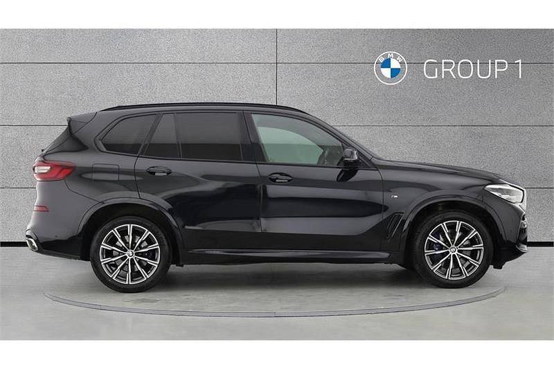 Used BMW X5 M Sport 286 HP (210 kW) 2022 Black sapphire metallic paint SUV