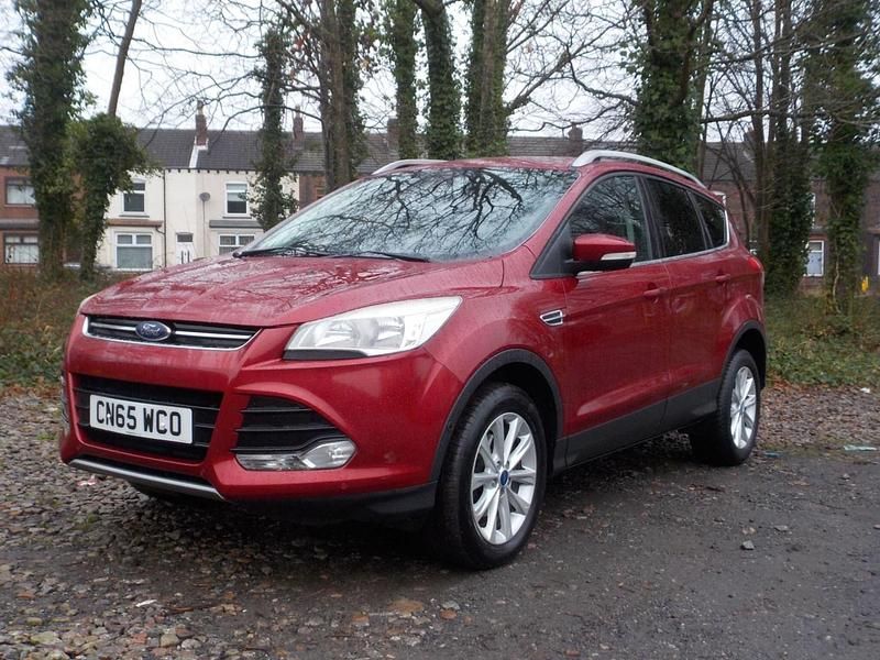 Red Used 2015 Ford Kuga Titanium SUV | £5,295 (Fair price) - Image 1/4