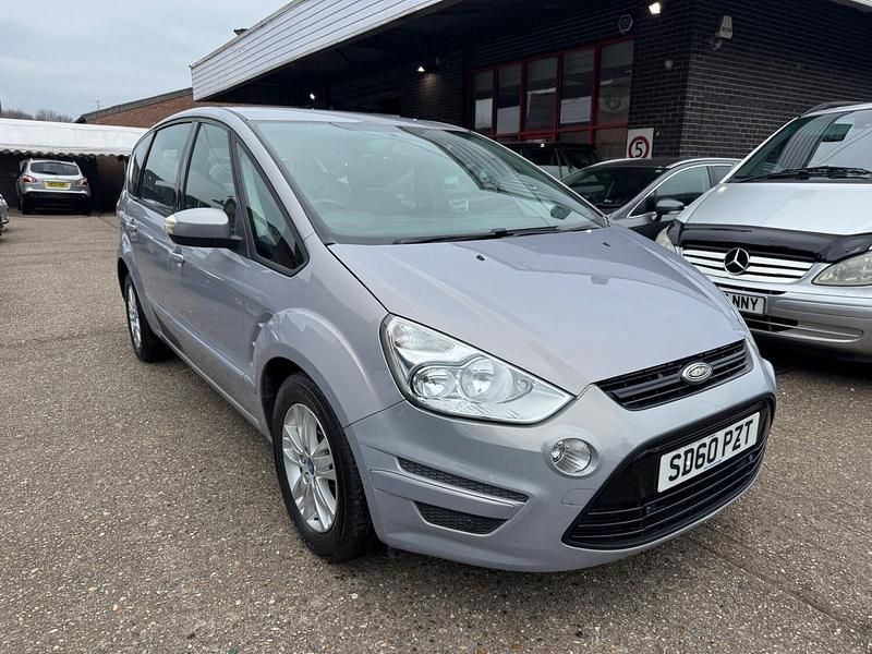 White Used 2010 Ford S-MAX Zetec MPV | £3,495 (Fair price) - Image 1/4