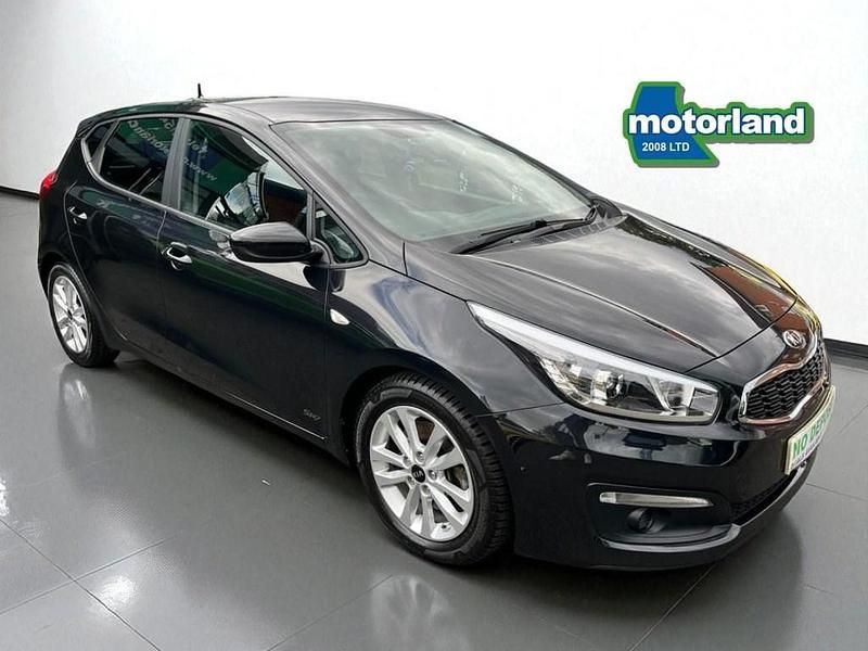 Black Used 2016 Kia Ceed Hatchback | £7,499 (A bit pricey) - Image 1/3