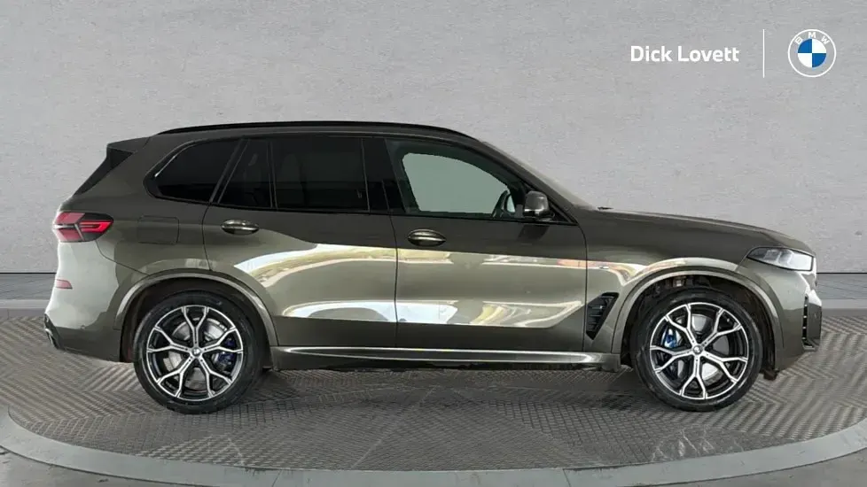 Usado BMW X5 M Sport 490 CV (360 kW) 2024 Verde SUV