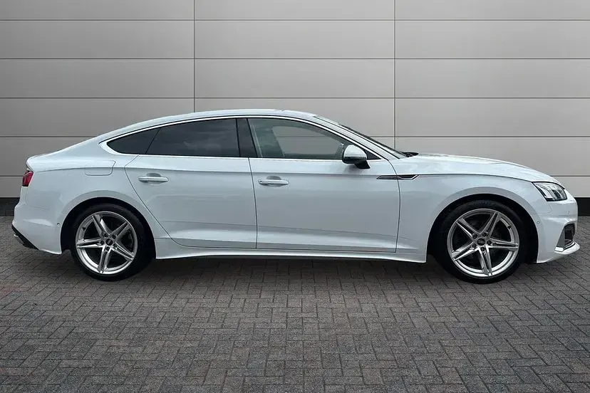 Used Audi A5 Sportback Sport 150 HP (110 kW) 2024 White Hatchback